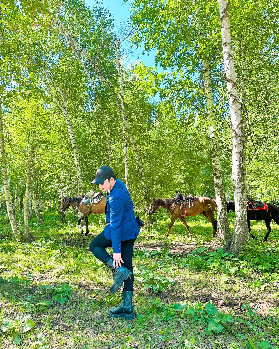 Keep calm and gallop on 🐴

#kazakhstan #kaindy #kaindylake #lake #amazing #mothernature #my3rdcountrytovisit #tomoreadventures #tomoretravel #KZ #quickvacay #centralasia #beautifulnature #bucketlistcheck #adreamcometrue