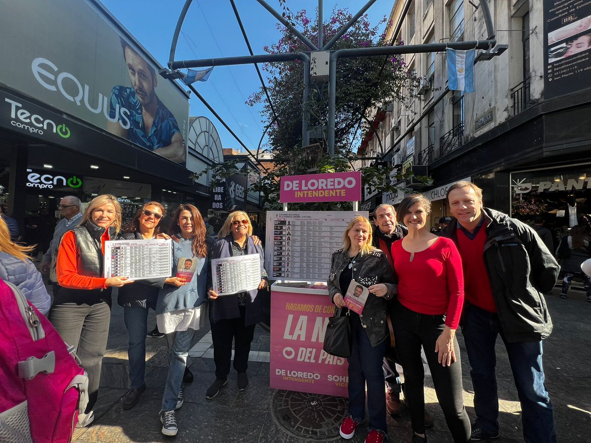 ArielaSzpanin's tweet photo. En la peatonal como siempre  llevando el mensaje de @rodrigodeloredo y @SoherElSukaria para que #Córdoba vuelva a ser #LaNumero1 del país. 
El 23 de julio votá @juntoscambioar casillero 9
#vamoscba https://t.co/KBbyk5L4bx