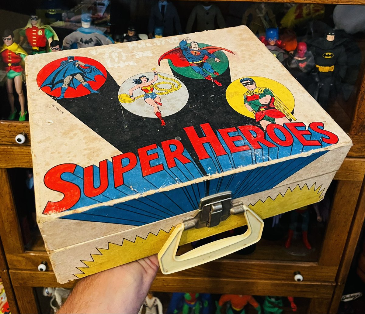 SudduthPhillip's tweet photo. What kind of Hi-Fi are you guys spinning your platters on these days? #comics #PowerRecords https://t.co/ShMIHmYfCc