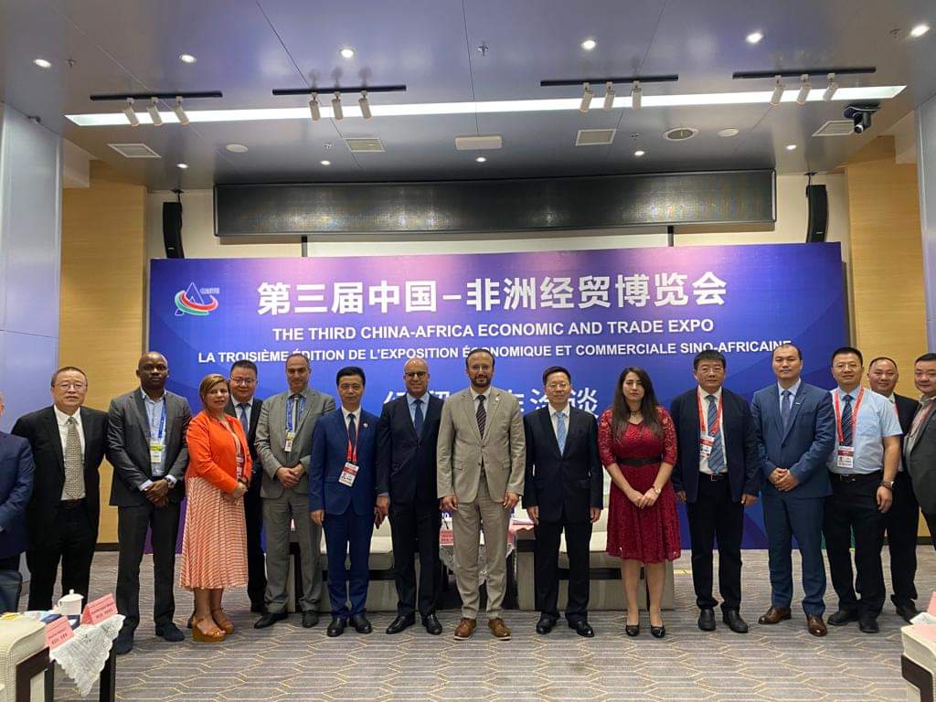 CONECTInternat1's tweet photo. 🇨🇳 🇨🇳 En marge de la participation de la CONECT à la 3ème édition de l'Exposition économique et commerciale Chine-Afrique (CAETE) à du 29 juin au 02 juillet 2023, une réunion restreinte de haut niveau et à un dîner de bienvenue en l'honneur de la délégation tunisienne https://t.co/jg1Q2xStAJ