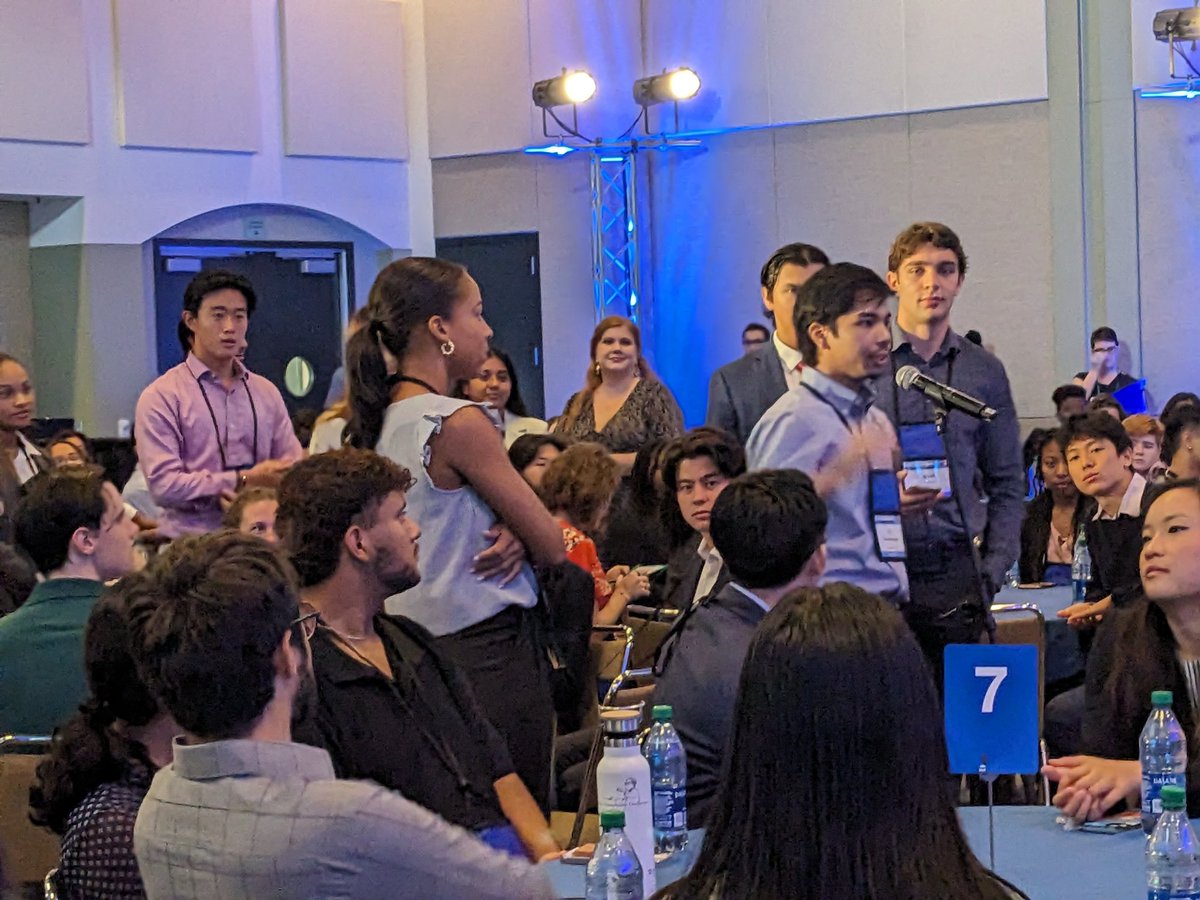 Love hearing from #AmgenScholars about their Diverse summer research projects from immunology and neuroscience to amoebas and fruit flies 
<a href="/AmgenFoundation/">Amgen Foundation</a> #STEMed #Science