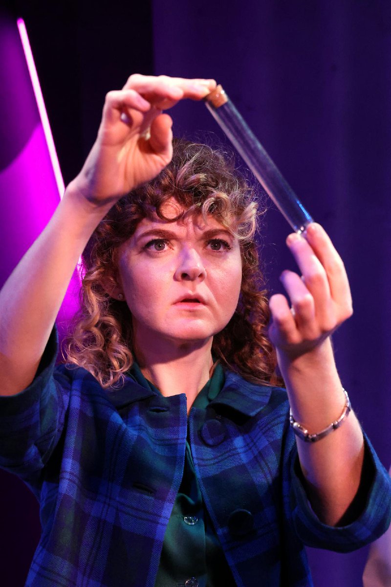 Audiences can't get enough of PREDICTOR! "Very engaging, entertaining and informative. The cast is excellent... Theater at it’s finest. Bravo!!!" TIX: capstage.org. 📸: Charr Crail. #capstage #sactheatre #sac365 #visitsac #sacramentotheatre #sacramento #midtownsac #ex