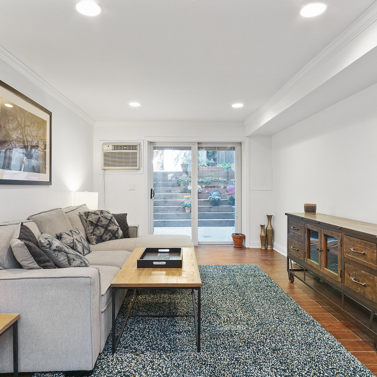 TrompeterGroup's tweet photo. NEW PROPERTY ALERT: 236 6TH ST , Unit 2, Jersey City โข $899,000
---
Enjoy your summers with this GORGEOUS backyard space. Open Houses this weekend! July 8 & 9 (1-3PM)
.
.
#realestate #trompeterrealestate #newlisting #openhouses #backyardspace https://t.co/vwnJrYk0Ve
