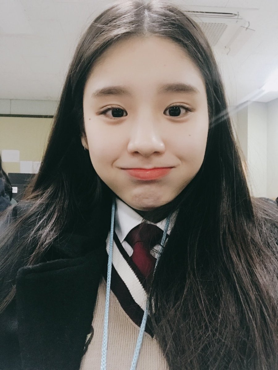 JHJS2S2's tweet photo. 알티하세요 원하는 치킨 사드림 
7월 12일 오아써 컴백 &amp; 아기 희뭉이 많이 귀여워해주기~♥️ https://t.co/i82qPpxKVW