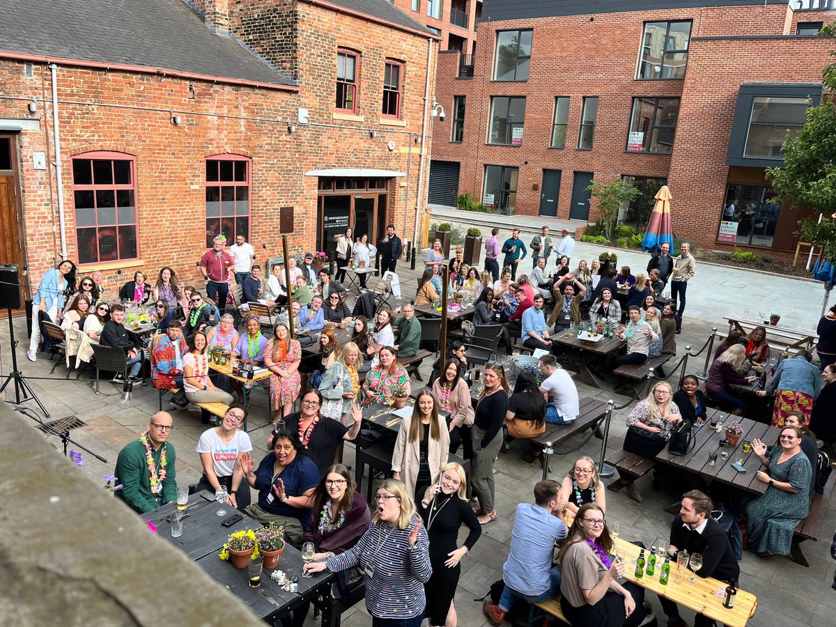 We love seeing our courtyard full! It’s perfect for the warmer weather! 
You can hire a space in our courtyard when catering! 🍗 
To enquire, go to our website or email us on info@midnightbell.co.uk and our bookings manager will get back to you! 📧 

#midnightbell
