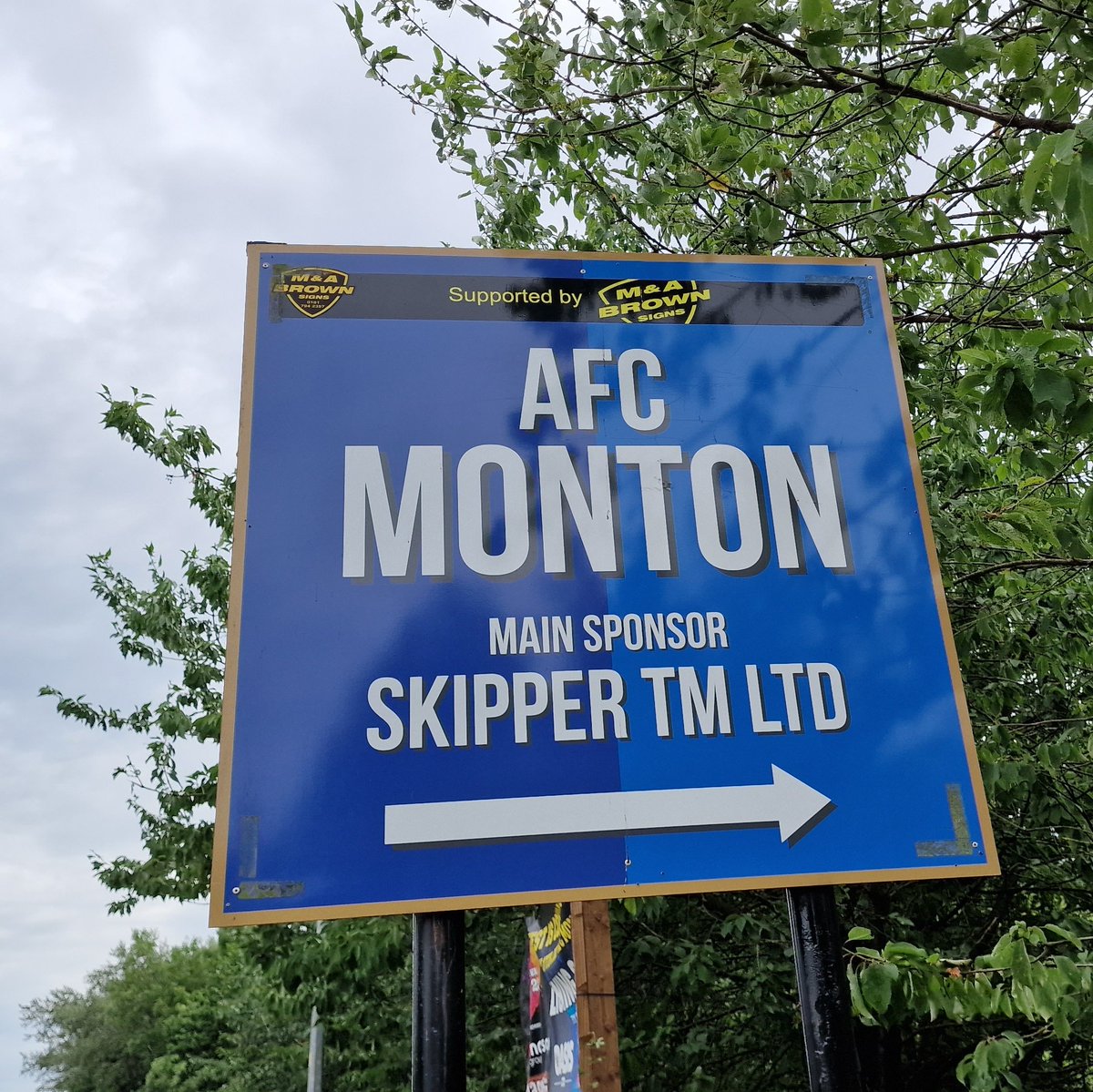 JoeBillGibbo's tweet photo. AFC Monton 0-13 Abbey Hey ⚽️ Biggest winning margin I've ever seen and it could have been far more. Monton didn't play last season, so have recruited and started again the past couple of weeks. Great to see former #CollsMon Darrhyl Mason playing and grabbing some goals too! https://t.co/EzlTuox4jk