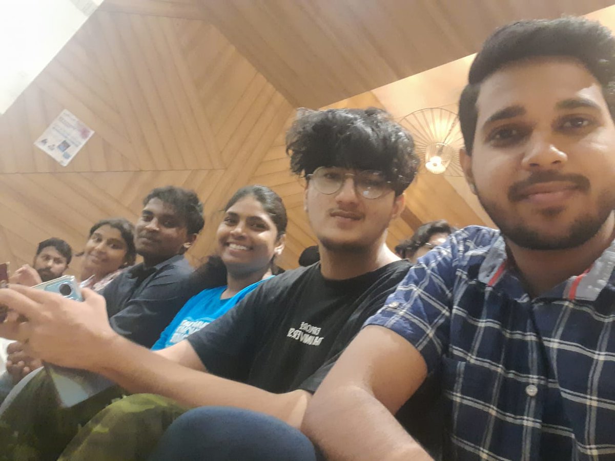 ArushBhagi13582's tweet photo. Awesome meet up by @hackthisfall
Wouldn't have been fun without
@Aryan_Shukla_06
@rishita_Nayak_35
#hackthisfall #HTFChennai https://t.co/ZUKDXf9VJ7
