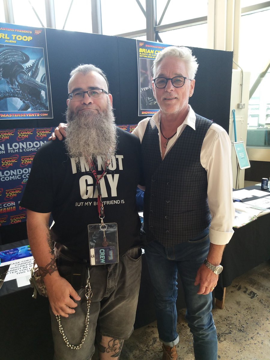 ianmcrob's tweet photo. @PaulReiser ran into someone who said "Hiss"!!!
You may recall him from #Aliens #showmastersevents https://t.co/0DpDH0T3Kz
