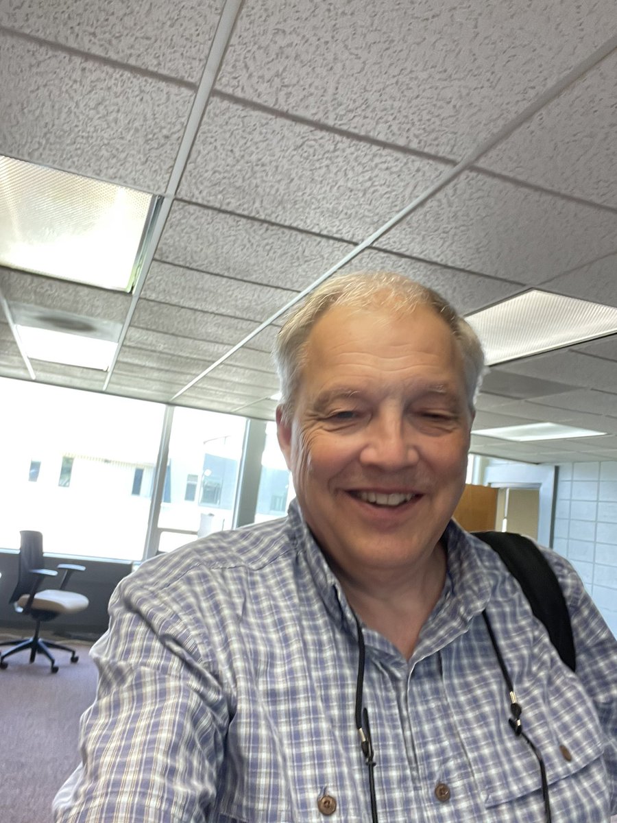 DaveWick15's tweet photo. So thankful for 40 years in education, 26 in my beloved CFSD. Blessed by family, friends,colleagues, students and staff. On to the next journey! https://t.co/WTWDyc1yP9