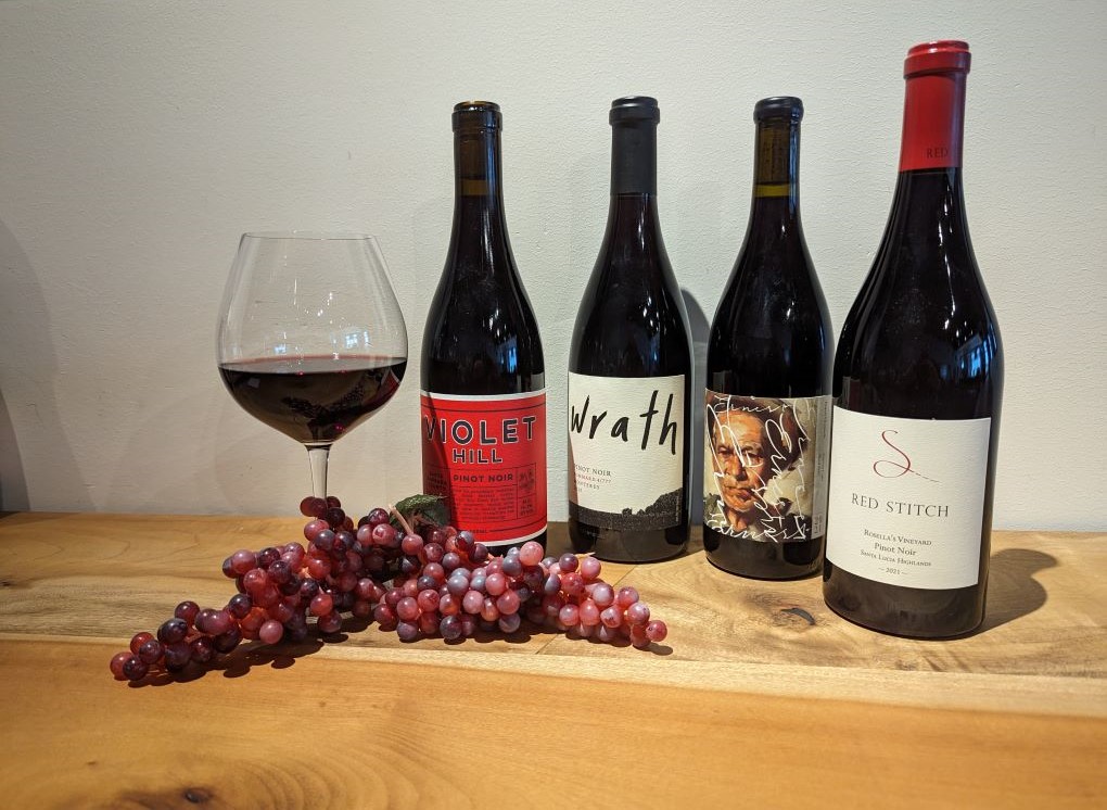 MissionBayWine's tweet photo. Walkaround Wednesday: Explore New World Pinot Noir at our Mission Bay Wine Bar at Chase Center - with 5 wines for $25 --- July 12th, anytime 4:30 - 7:30 PM --- 640 Terry A. Francois Blvd, San Francisco https://t.co/fA70DmrNGe https://t.co/Gs2IBVLlAv