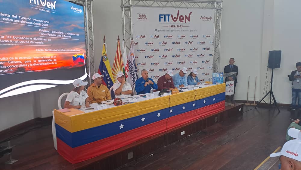 #8Jul #Ahora El alcalde de #Iribarren <a href="/LuisJonasReyes/">Luis Jonás Reyes</a> participa en el Órgano Superior de Turismo junto al Ministro <a href="/AliErnesto32/">Alí Ernesto Padrón Paredes</a> y gobernador <a href="/AdolfoP_Oficial/">Adolfo Pereira Gobernador</a> que se realiza en la Flor de Venezuela  #GeneraciónTricolor <a href="/Minturvzla/">Mintur/Motor Turismo</a>