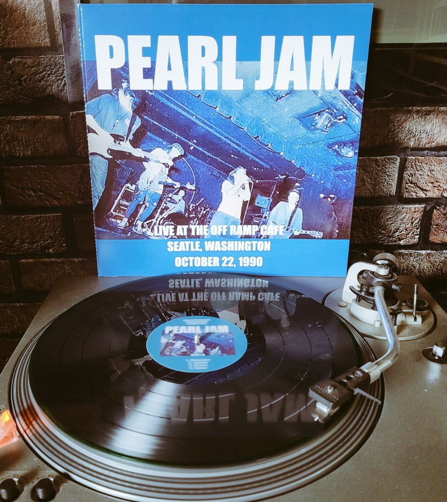 PJChiefSeattle's tweet photo. @PearlJam 

Off Ramp, 1990 (First Show)

#pearljam #eddievedder #mikemccready #stonegossard #jeffament #davekrusen https://t.co/5NfC9OWQo3
