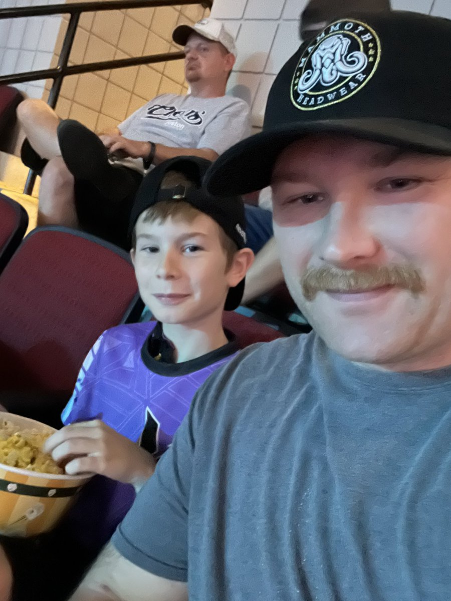 BunszellMarc's tweet photo. Our second Lan attending ! #RocketLeague https://t.co/XRxJAdd766