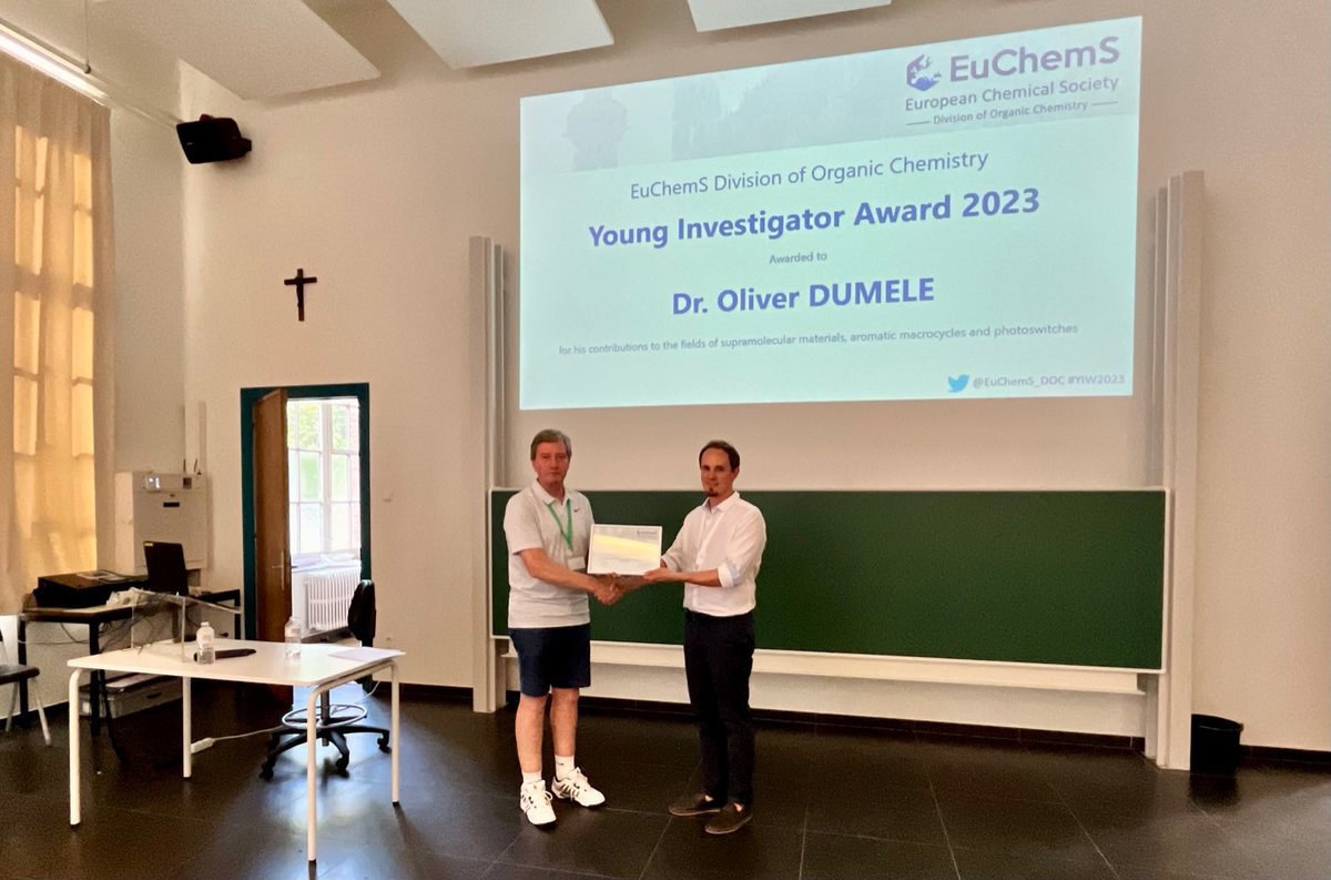 EuChemS Division of Organic Chemistry <a href="/EuChemS/">EuChemS</a> Young Investigator Award 2023 awarded to Dr. Oliver Dumele <a href="/DumeleLab/">Oliver Dumele</a> for his contribution to  the field of supramolecular materials, aromatic macrocycles and photoswitches.
#YIW2023