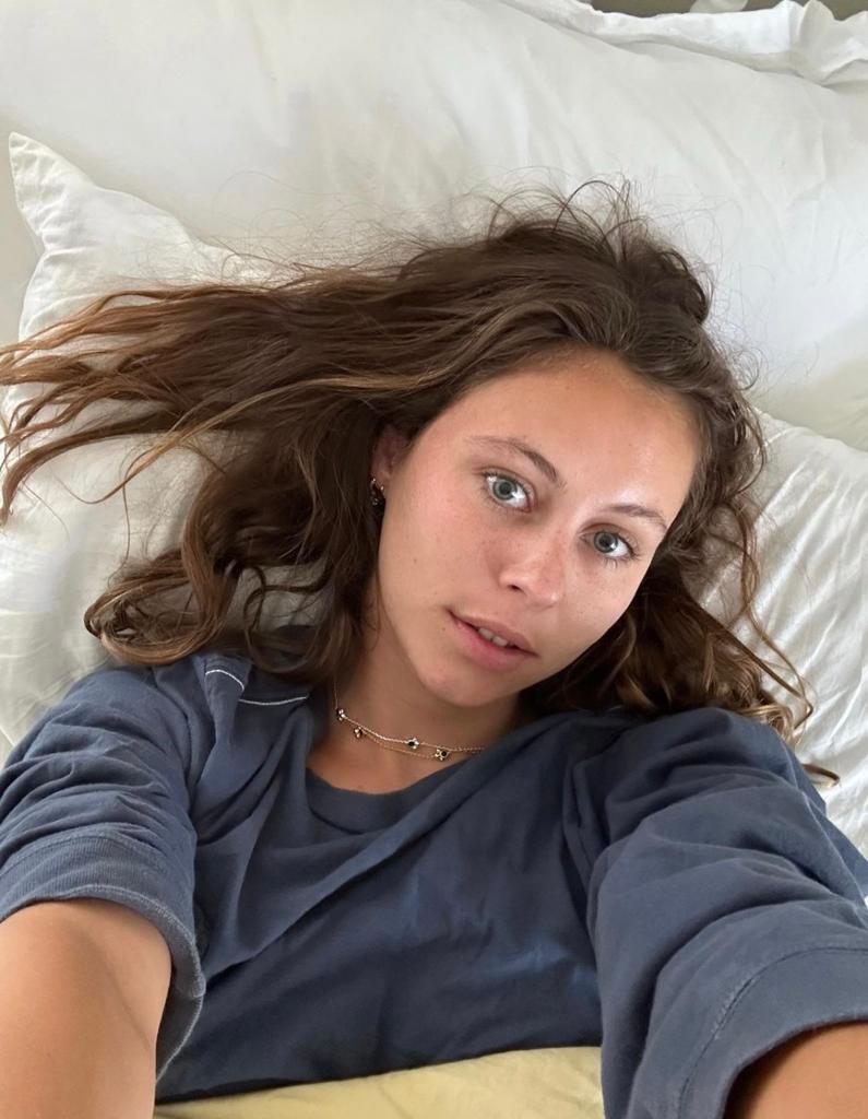 stellabarey543's tweet photo. Cc mes amours 
Disponible pour n’importe quel service ( sexcam, nudes vidéos réel) et bien d’autres prestations mes bb😍
Écris moi en privé si t’es intéressé 
Rt et follow pour une nude 🤍🍑 https://t.co/vouOmudD1m