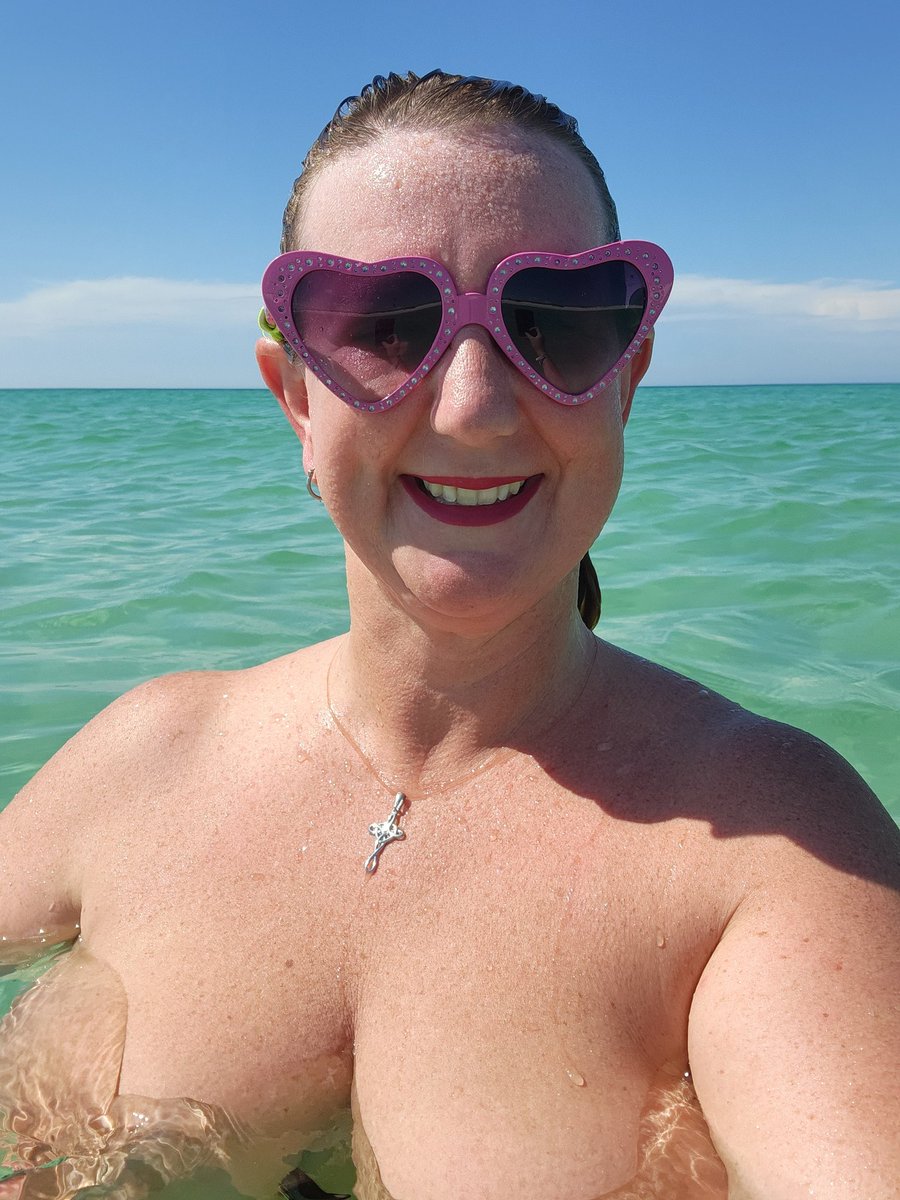 Celebrating International Skinny Dip Day today in Florida!🥳😍🏖️  
Swimming au naturale, naked and unashamed as God intended, is the best!  🏆💖🙌🏼✝️
#SkinnyDipDay #InternationalSkinnyDipDay #DipIntoNature #SwimFree #NudeSwimming #WorldDipDay