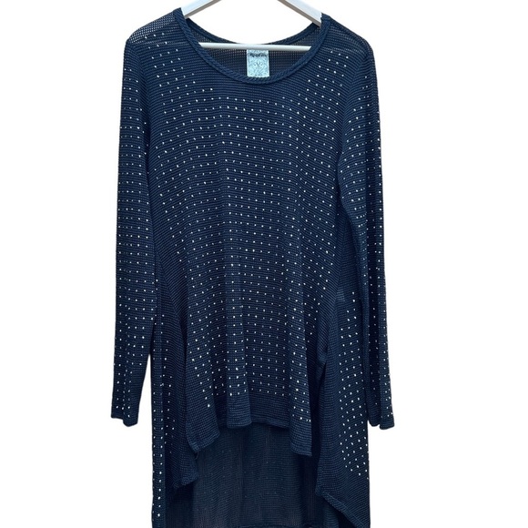 So good I had to share! Check out all the items I'm loving on <a href="/Poshmarkapp/">Poshmark</a> #poshmark #fashion #style #shopmycloset #thml #madisonwest #local: posh.mk/GPCgg3sRgBb