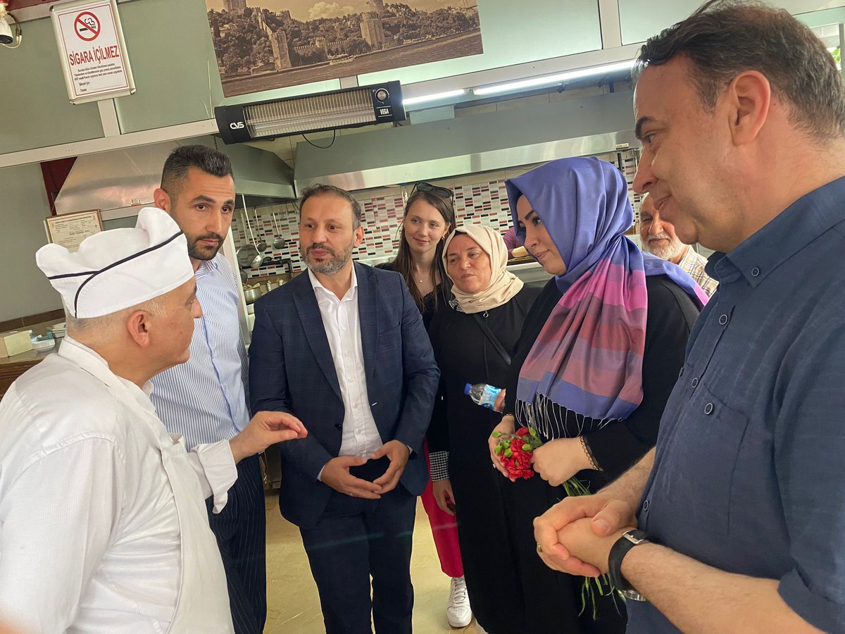 📍Merkez Mahallesi

İl Başkanlığımızın Düzenlemiş Olduğu #Yenidenİstanbul Programı Kapsamında Bölge Mv. Sena Nur Çelik İlçe Başkanımız <a href="/DrSerkanCntrk/">Dr.Serkan Canturk</a> ve Belediye Başkan Yardımcımız <a href="/nedretapaydin/">Dr. Nedret Apaydın</a> İle Birlikte Mahallemizdeki Esnafları Ziyaret Ederek Hasbihalde Bulunduk.