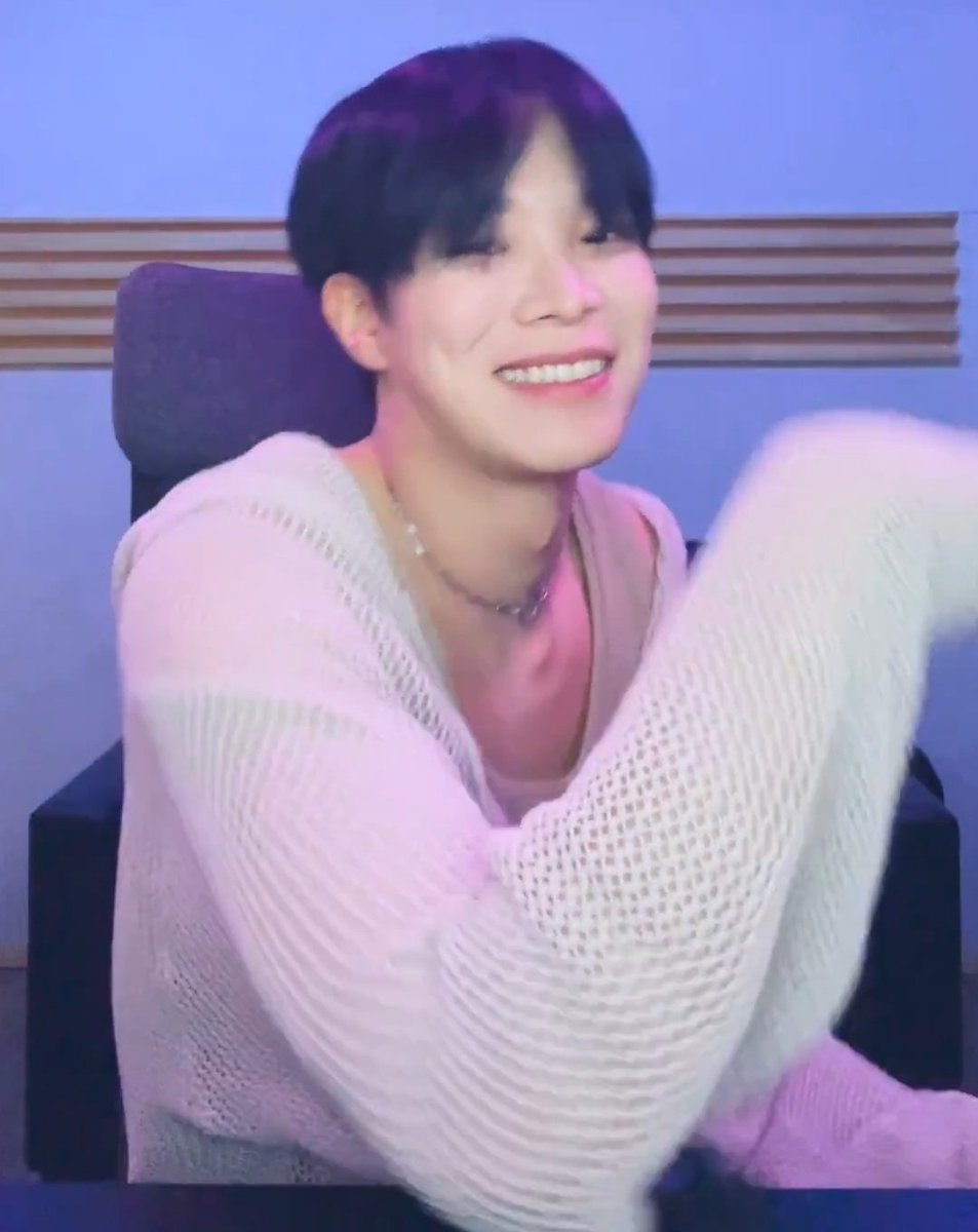 SmileDongheon's tweet photo. when he smile, i feel energy 🥹 #VERIVERY #DONGHEON https://t.co/JrL55m7LjZ
