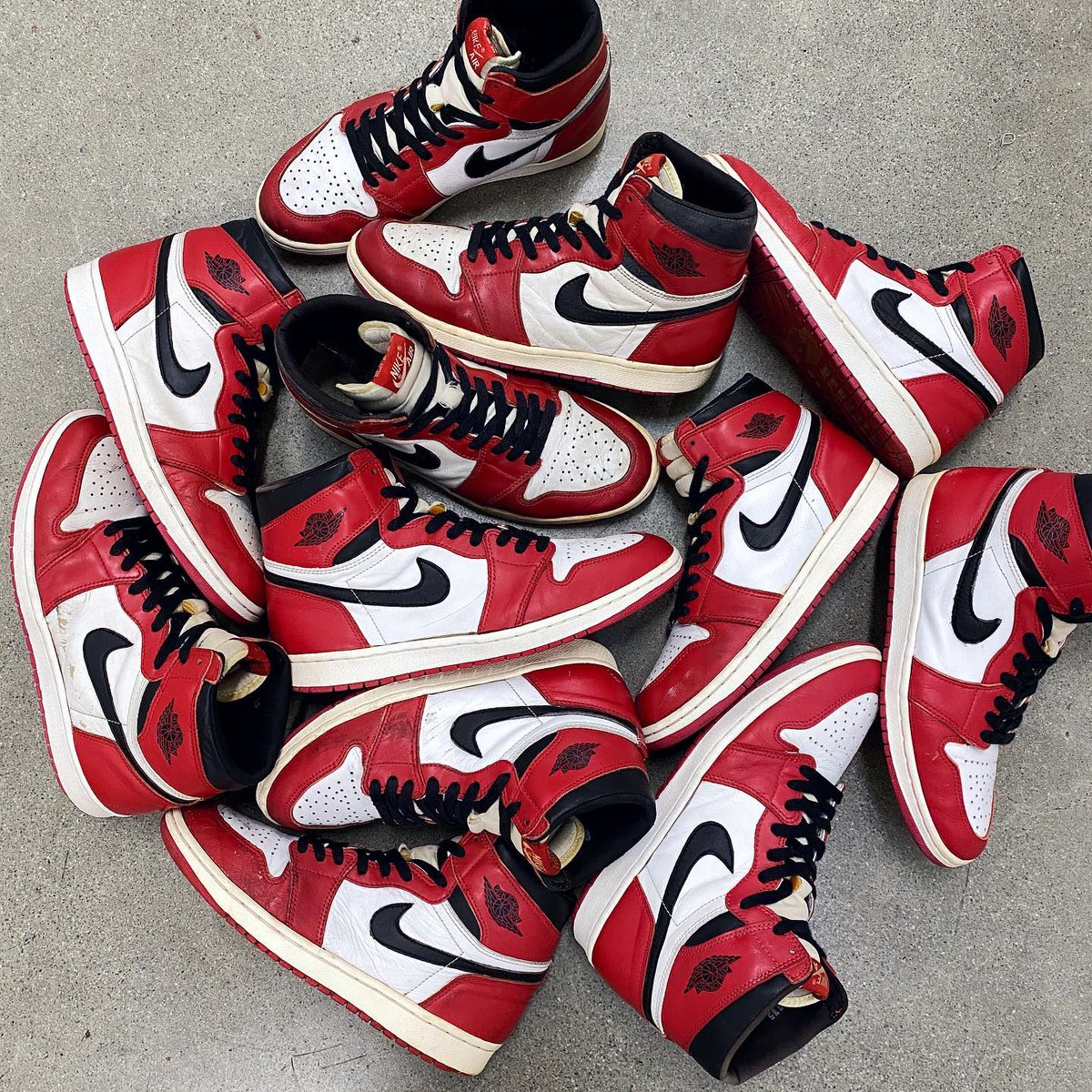 SneakerNews's tweet photo. Chicago or Bred? https://t.co/18OzmfjWeZ