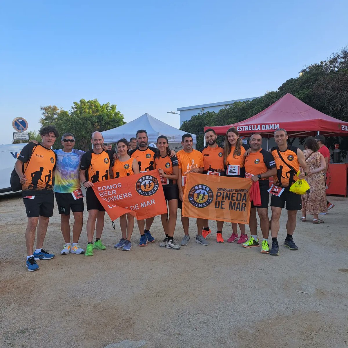 danisoriano70's tweet photo. La Cursa Dani a la saca, salida a lo kamikaze y regulando en la segunda vuelta con la calor y la humedad, seguimos sumando, hoy un poquito más rápido
1️⃣0️⃣1️⃣2️⃣‼️‼️
#runeveryday
#correcat
#day1012
#metodosori
#drinkingrunners #kmsxalimentos
#mrfree
#retodravet
#pieldemariposa https://t.co/Sy7sYaSsUY