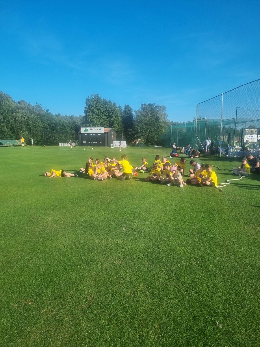 Allstars ✨️ &amp; Dynamos 💥 Presentation took place yesterday even, participants were honoured with🏅by club captain @samlldavies23 and Glamorgan star @jamiemcilroy94
Thank you to our Activators and the class of 2023 for making these sessions possible. Here's to next year👐