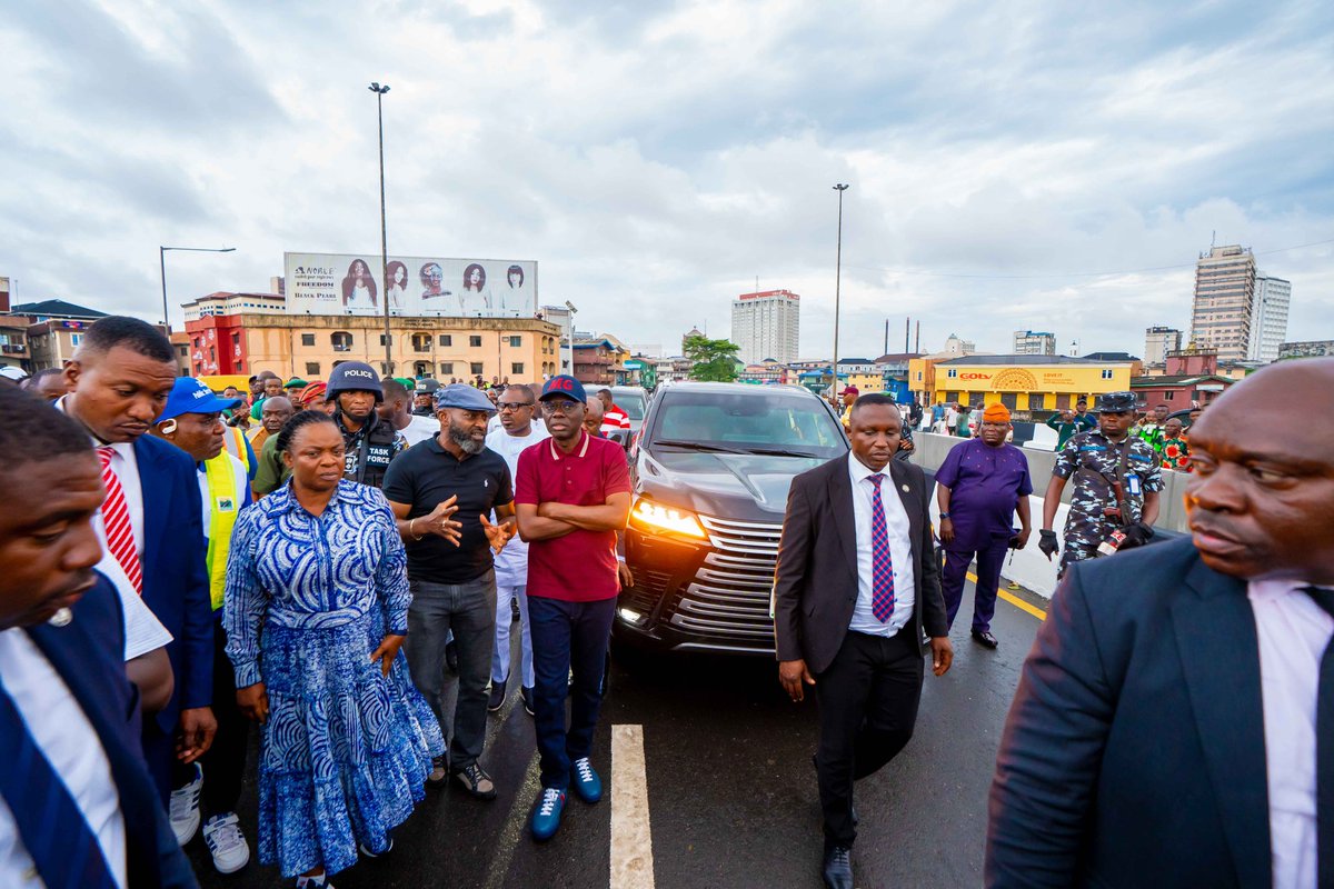 jidesanwoolu's tweet photo. Today, I am happy to announce that the hard work and collaboration between the Federal Government and Lagos State Government has paid off with the opening of the Eko Bridge that was closed 15 months ago in March 2022, after a tragic fire. 

The bridge was severely damaged at the Apogbon section by a fire caused by illegal trading. The intensity of the inferno weakened major components and the supporting pillars of the bridge, prompting its closure for extensive repair on the entire stretch.

This opening brings relief and convenience to the lives of Lagos residents, making our daily commute smoother, easier and safer.  

We are committed to maintaining and reinforcing the durability of this vital infrastructure.