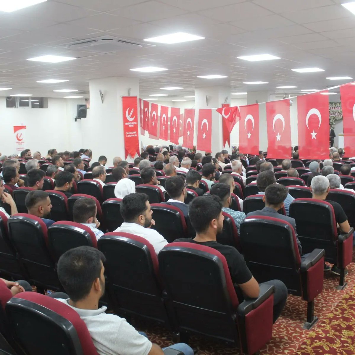 Şanlıurfa il temayülemüz, genel başkan yardımcımız Sn. Mehmet Altınöz Bey'in başkanlığında gerçekleştirildi.

Temayülemüz hayırlara vesile olmasını temenni ediyorum.
#Şanlıurfa