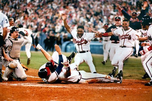 RT @baseballinpix: Sid Bream slides home to send the Braves to the 1992 World Series https://t.co/oBVgS4ss3x