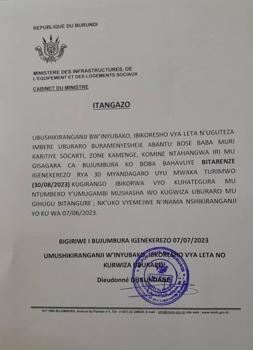 Ikiriho's tweet photo. 🏗️🏢 Ils doivent avoir déguerpi du quartier #Socarti, zone #Kamenge au nord de la capitale économique du #Burundi jusqu'au 30 août 2023, pour libérer les espaces qui seront aménagés en vue de la construction des logements sociaux: instruction du @MielsBurundi @Capt_Dukundane https://t.co/rJiTH7sAGc