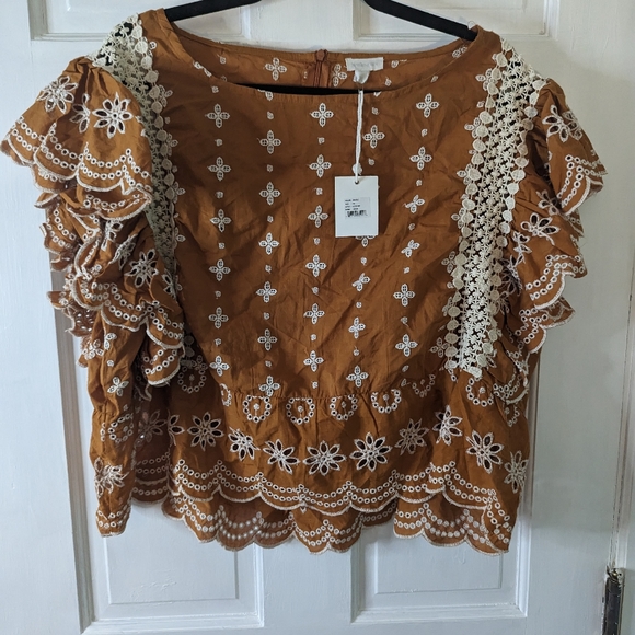 freerangetexas's tweet photo. So good I had to share! Check out all the items I'm loving on @Poshmarkapp #poshmark #fashion #style #shopmycloset #michaelkors #jennifergrace #sony: https://t.co/MgCTO2GvsY https://t.co/nylEhZr8t4