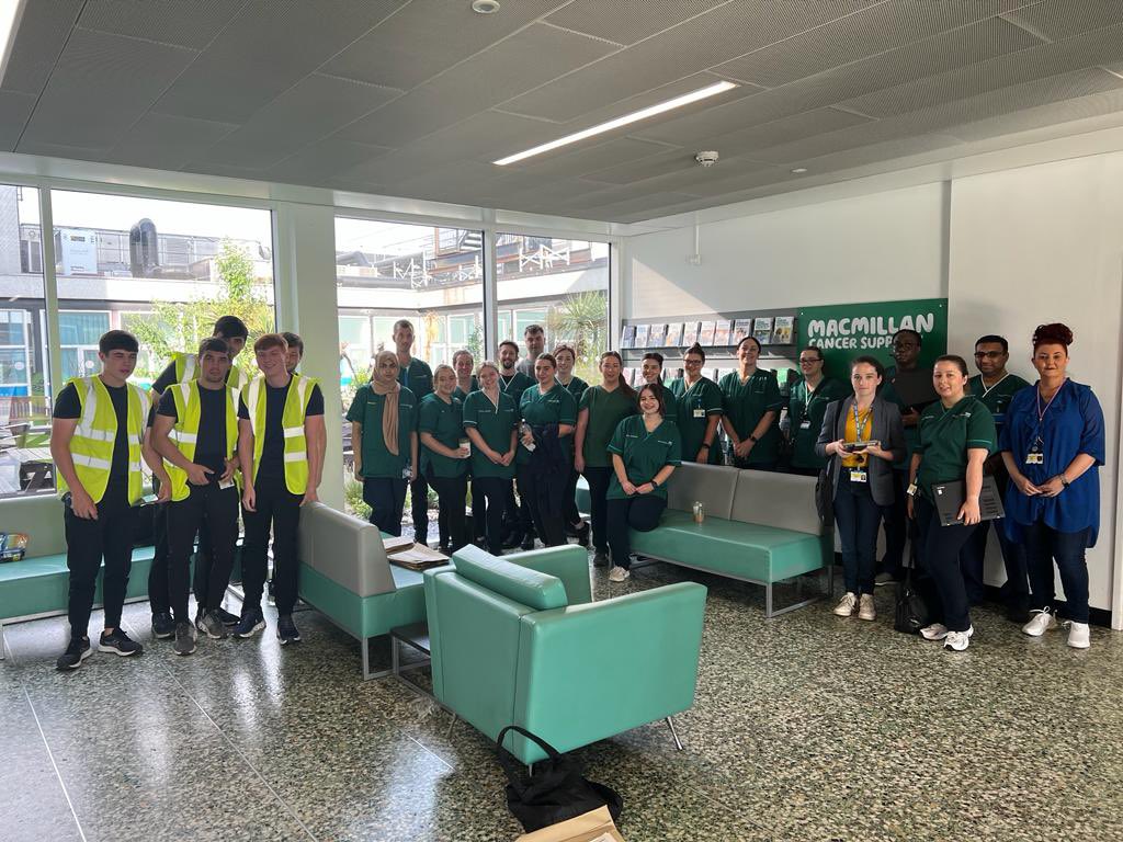 pipparoberts12's tweet photo. Another great effort at AUH and RLH today as we take our 3rd hospital live with the new EPMA system. #crosssite  #collaboration #improvement  #MSIP @LivHospitals @LUHFTPharmacy @jamessumnerNHS @davidfmelia @JimGardner63 @lindahav https://t.co/GvfBDlZ2PU