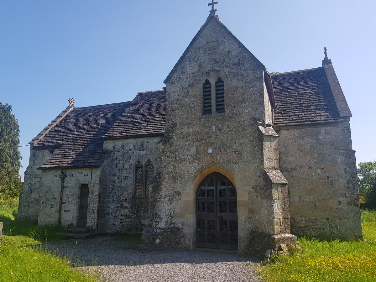 TheHistoryMouse's tweet photo. Country walk, three beautiful churches, three wonderful pubs. #WhatsNotToLove #Heytesbury #Knook #UptonLovell #Wiltshire #SteepleSaturday https://t.co/6MhPHJRRd1