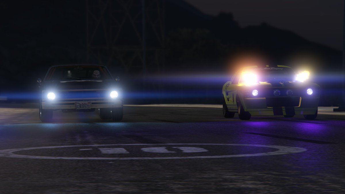 GrimReaper_928's tweet photo. Drag race night!
@RockstarGames #GTAV #gta5 #gtaonline #2g2a #DragRace #carmeet #backgroundpic https://t.co/wNtcTooVzH