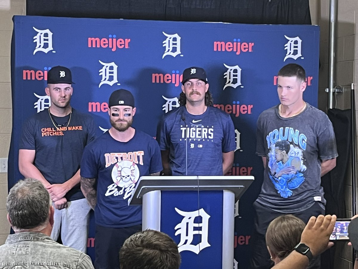 ByCarlosGuillen's tweet photo. Los históricos de hoy, de izquierda a derecha: Alex Lange, Eric Haase, Jason Foley y Matt Manning.
20mo. No hitter combinado en la historia. 9no. No hitter de los Tigres en su historia, Haase ha recibido dos en los últimos tres años.
#nohitclub https://t.co/zybgTtAfEs
