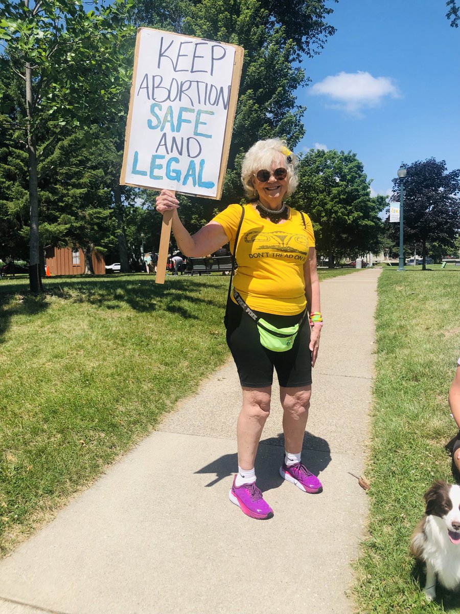 NiemanPriscilla's tweet photo. Protesting at theCedar Falls Farmers Market as we await a special legislative session called for Tuesday severely restricting access to abortion. https://t.co/SJsCDgG6Dw
