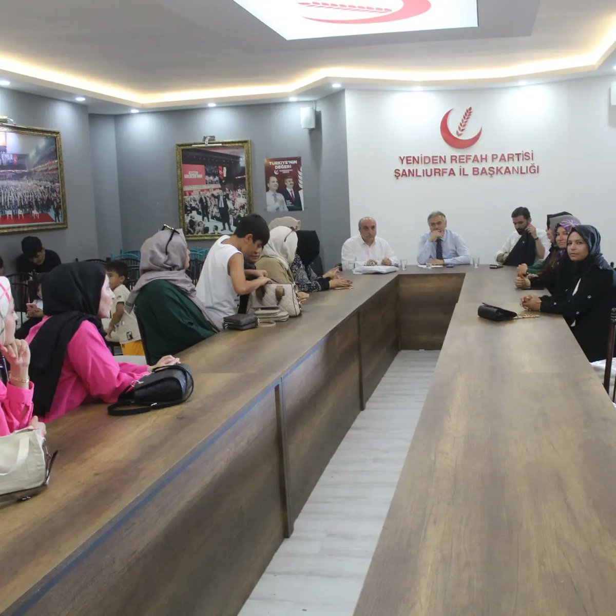 İl temayül toplantımız, sonrası Genel Başkan yardımcımız Sn. Mehmet Altınöz istişare toplantısı gerçekleştirildi.
#Şanlıurfa
<a href="/ErbakanFatih/">Dr. Fatih Erbakan</a>