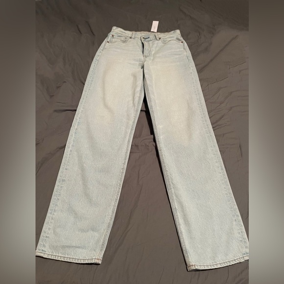 So good I had to share! Check out all the items I'm loving on <a href="/Poshmarkapp/">Poshmark</a> #poshmark #fashion #style #shopmycloset #missme #aliceolivia #americaneagleoutfitters: posh.mk/60V8DwUchBb