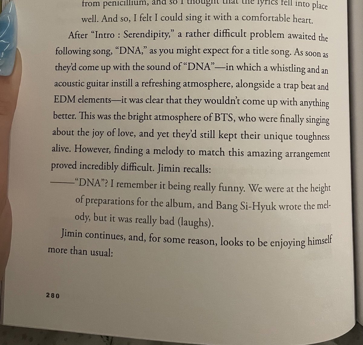 divejmn's tweet photo. bts book spoilers 

okay this is really funny 😭 jimin told bang pd that the original dna melody was terrible 😭😭😭 https://t.co/wjnCuoWDKv