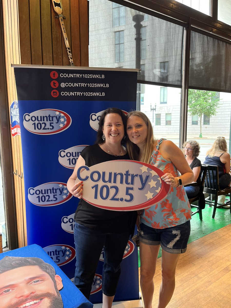 becs913's tweet photo. @jacksonblue @1025Jackson best phone call I ever made. @Country1025WKLB thanks for the tickets to @ThomasRhett tonight! #unforgettable #hometeamtour23 https://t.co/w5GJr8ULdr