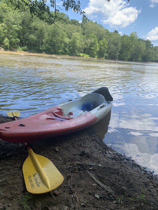 my 3 year no tipping over on a kayak streak has ended</3 https://t.co/hGeo82THlJ