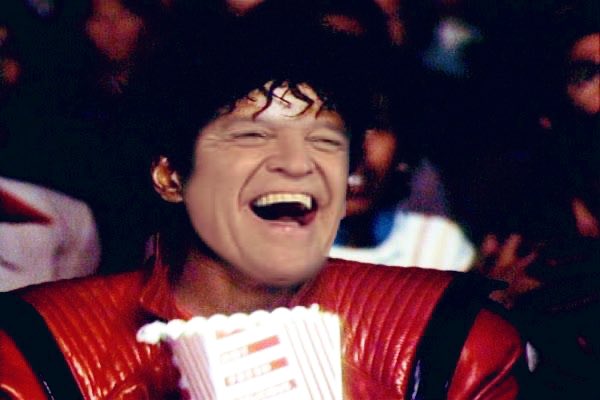 mr_grantf's tweet photo. Pip Schofield right now… 🍿

#bbcpresenter https://t.co/9ZarG44Xk0