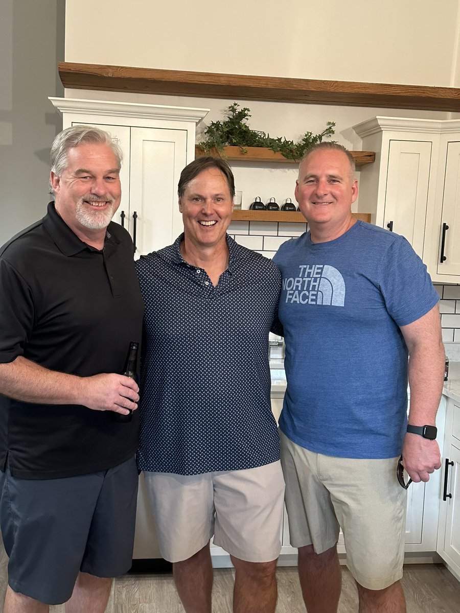 dgregory1's tweet photo. Nothing better than catching up & telling lies with old teammates #OLinePride #NmuFootball #Marquette https://t.co/BPIB70OsPZ