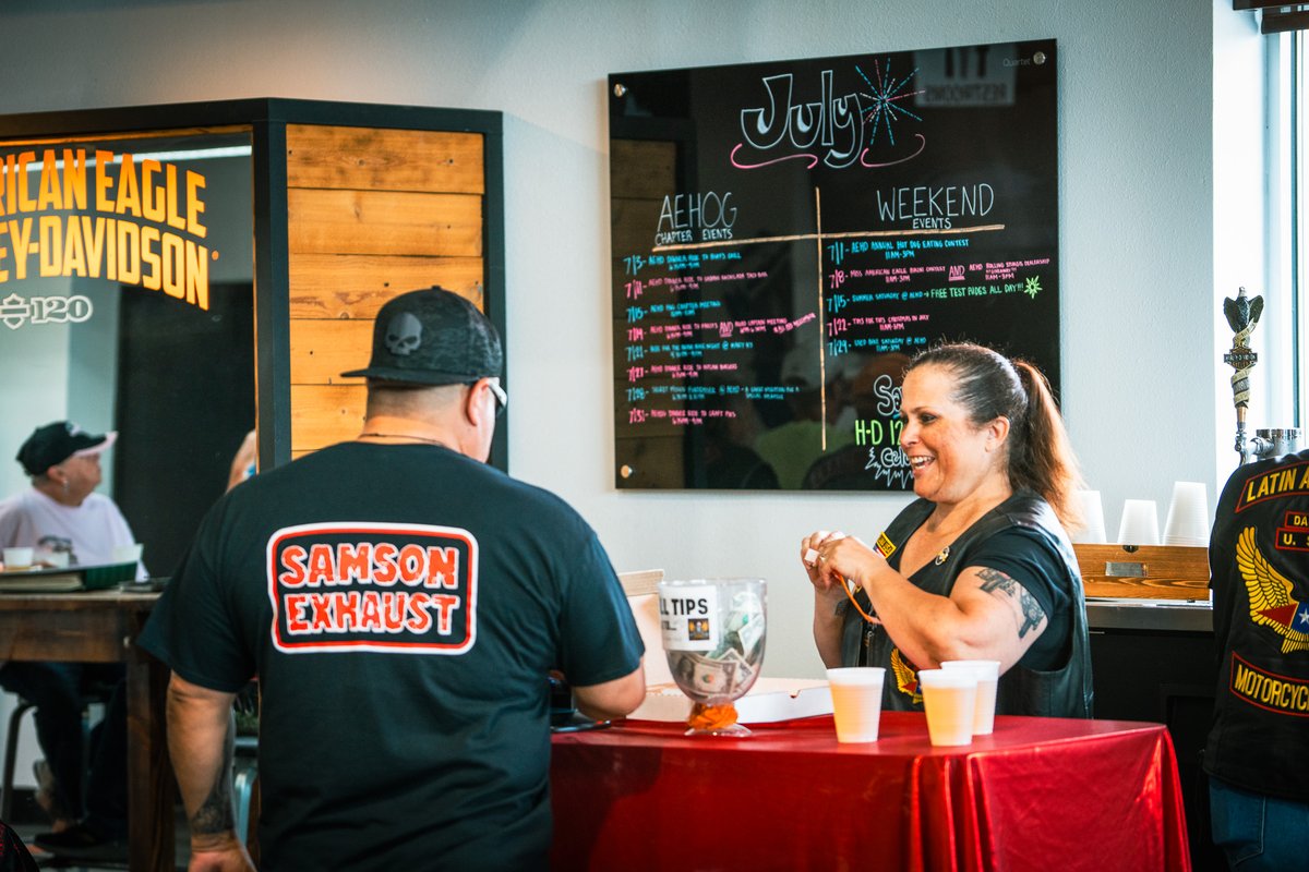 AEHD_KickAss's tweet photo. A huge thank you goes out to L.A.M.A. DALLAS for grilling up those delicious street tacos, Serving that Free Beer, and having a kick-ass time with us today!! 😃 🇺🇸 🦅 #harley #aeharley #harleydavidson #bike #bikelife #bikeweek #hd #webuildriders #motorcycle #motorcycles https://t.co/BMdmxKr2WF
