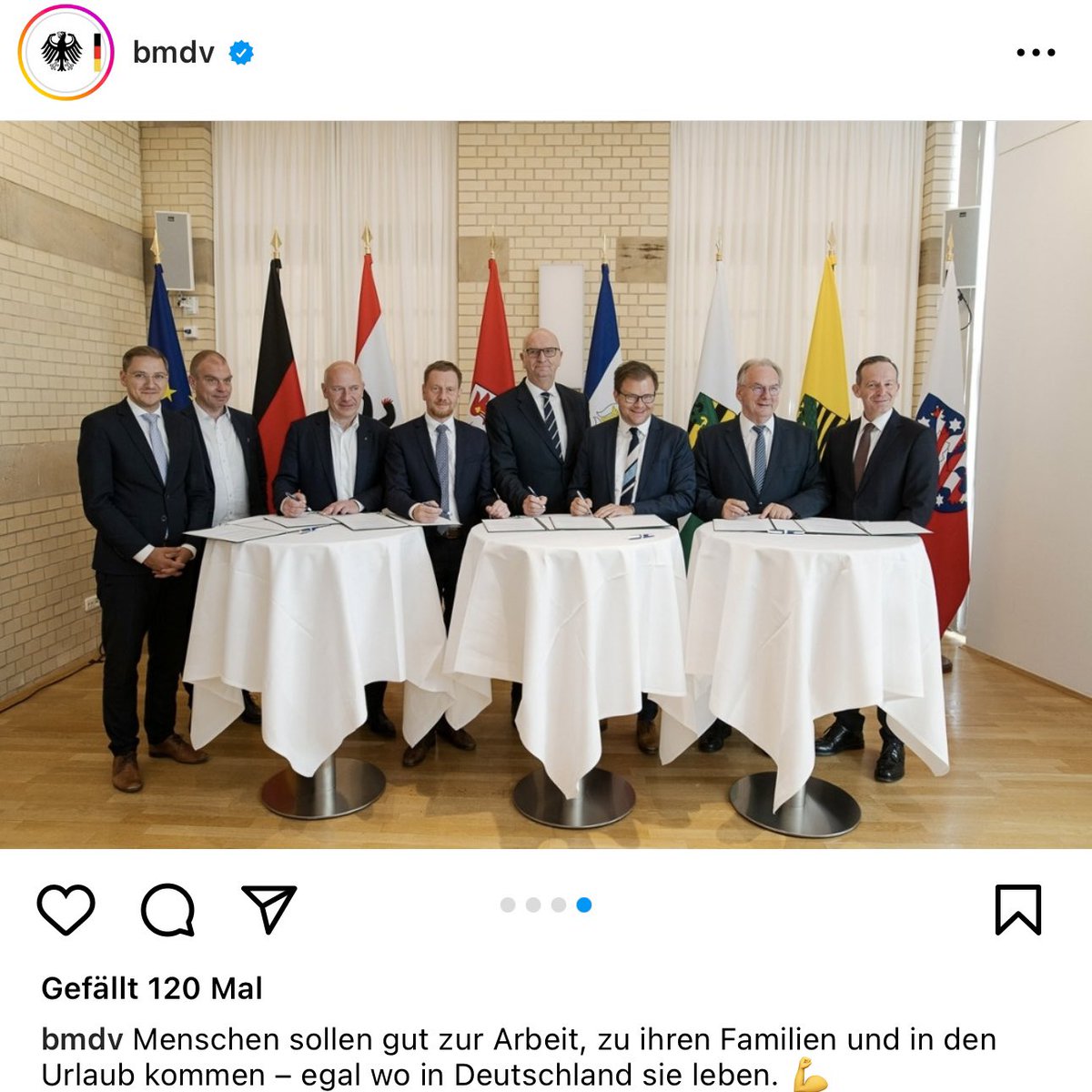 ChrischmiDE's tweet photo. „Menschen sollen gut zur Arbeit, zu ihren Familien und in den Urlaub kommen - egal wo in Deutschland sie leben.“

Gut, außer man entscheidet sich fürs Fahrrad. Dann ist es egal. https://t.co/C7oKPmG3Gs