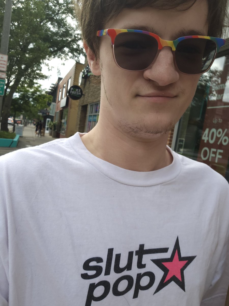 MattyR_B's tweet photo. When you're out working and run into another Kim Petras fan,  they notice your Slut Pop shirt, and then you spend a minute talking about how amazing she is!!!! ❤️❤️❤️💅💅💅 YASSS @kimpetras !!!! #FEEDTHEBEAST STREAM &amp; BUY FEED THE BEAST!! https://t.co/Q6Mm8kIjBF