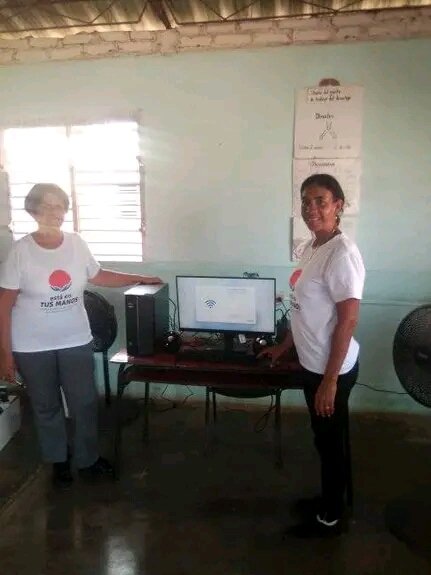 PedroGmezHernn5's tweet photo. El proyecto Fortalecimiento del centro Félix Varela entrega una donación con importantes útiles y medios a la escuela Ramón Domínguez del municipio Venezuela los cuales serán de gran utilidad para el centro y la comunidad.#ProyectoFortalecimiento #CentroFelixVarela #MapaVerde. https://t.co/tStuyrdQxL