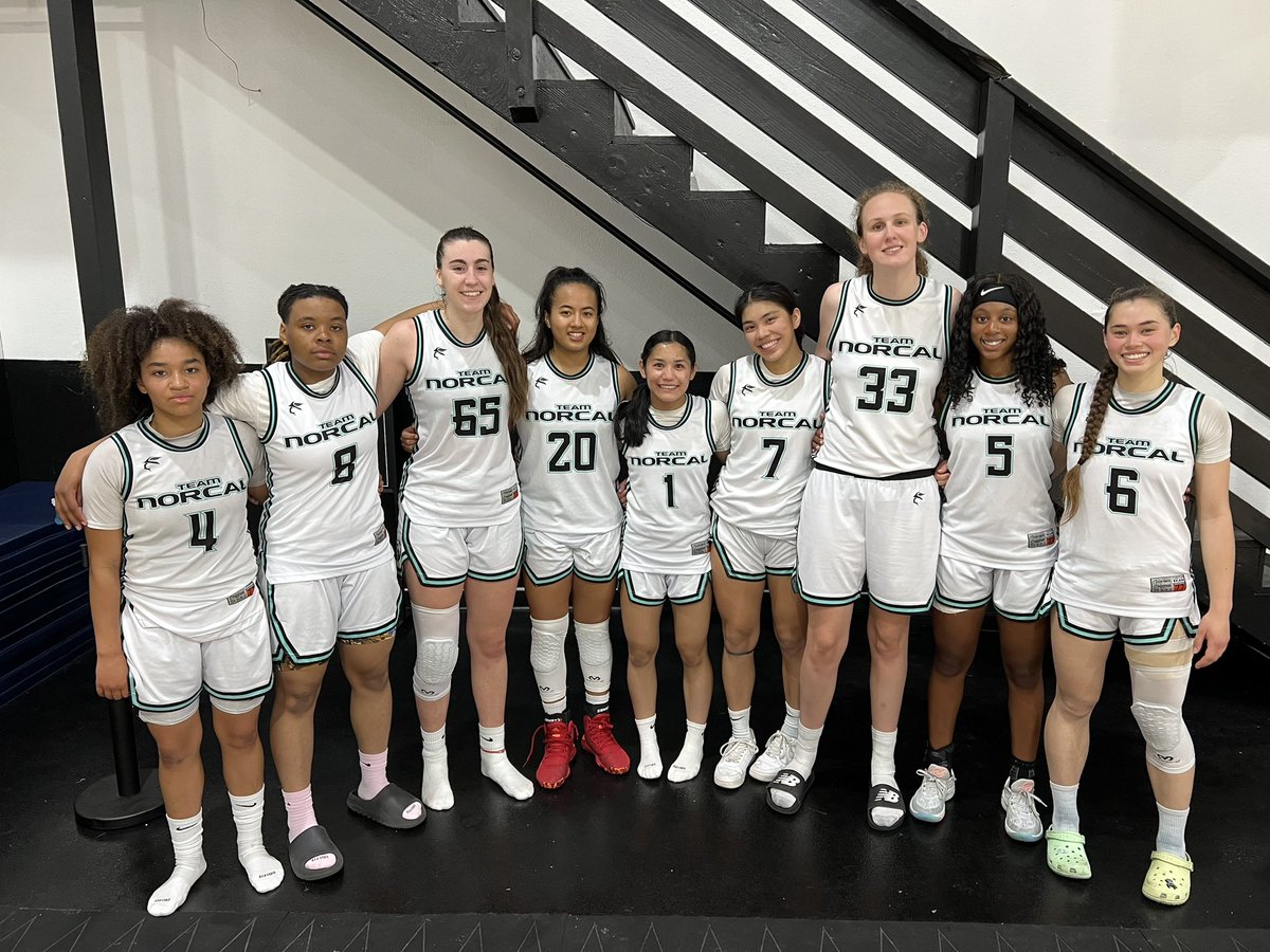 teamnorcalaau's tweet photo. Team NorCal 17u finishes 2-1 at WC Clash in Oakland! Off to Indy https://t.co/ivYhNV6NkC