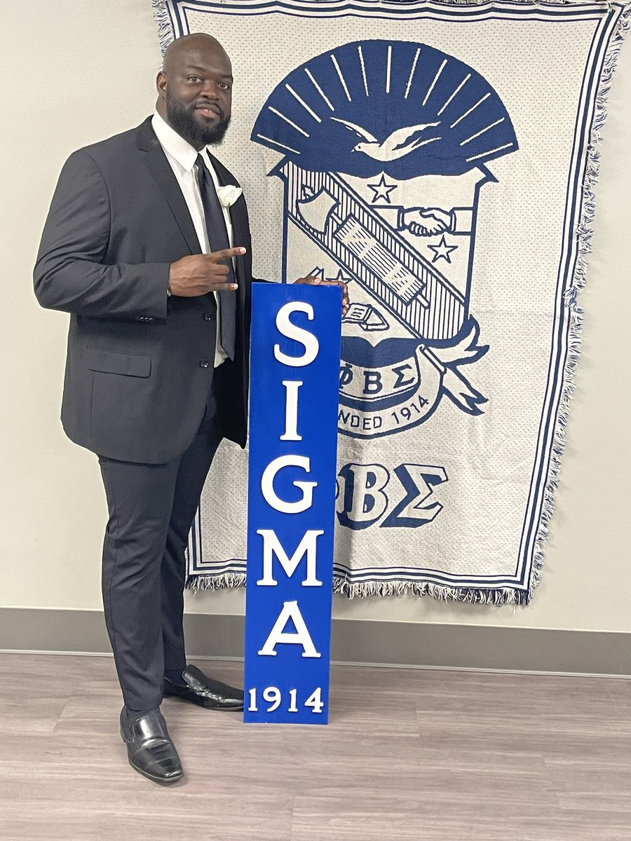 Coach R.Embry tweet media