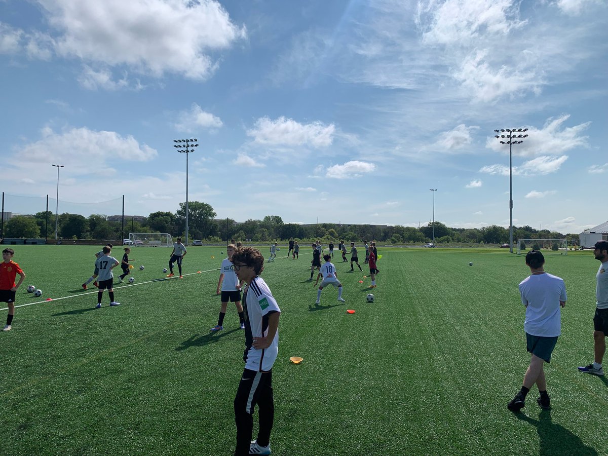 XtraSoccerAcad's tweet photo. What a Fantastic turnout for our Saturday scrimmage!
Players from different clubs and teams joined forces for an 11v11 match, all striving for that #XtraEdge https://t.co/Iv94982eok